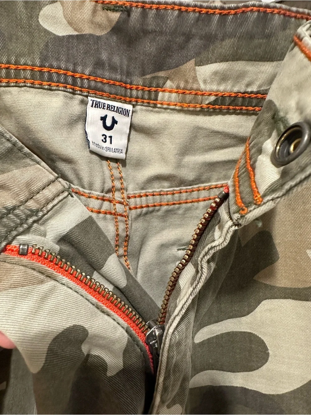 True Religion Men's jogger Camo Cargo Pants in Olive and Khaki